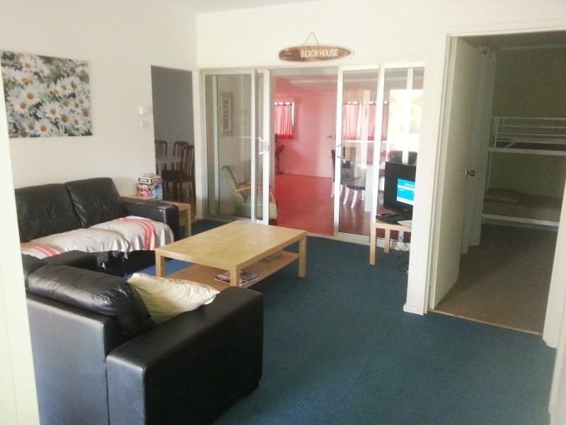 8 BELL COURT, Leeman WA 6514