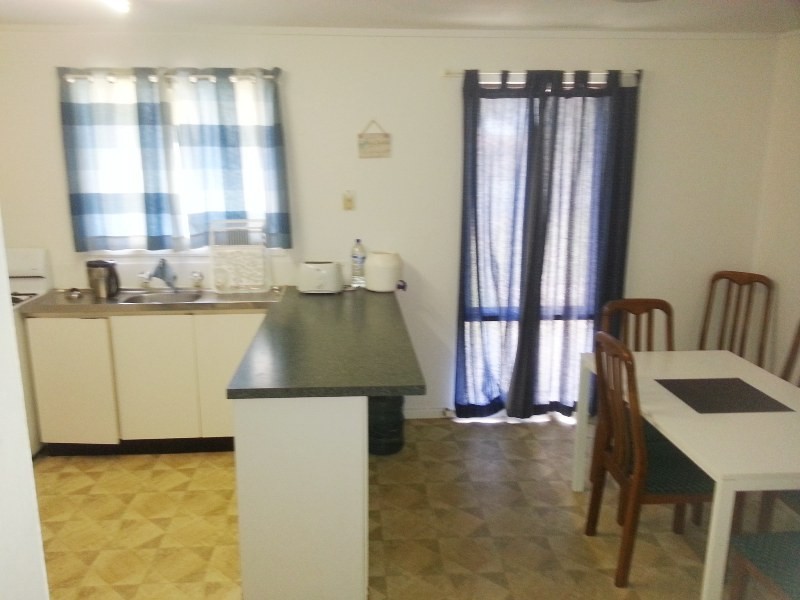 8 BELL COURT, Leeman WA 6514