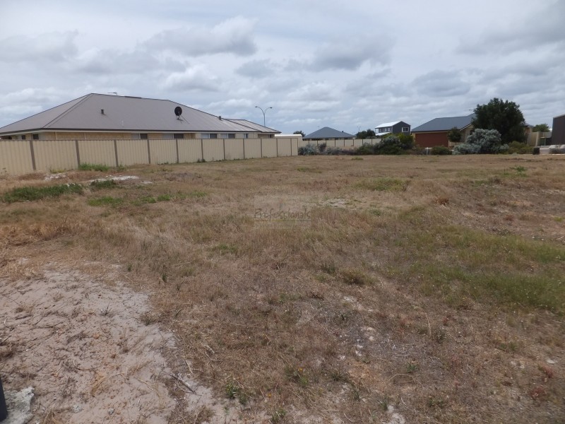 12 (Lot 587) PARAKEET BEND, Jurien Bay WA 6516