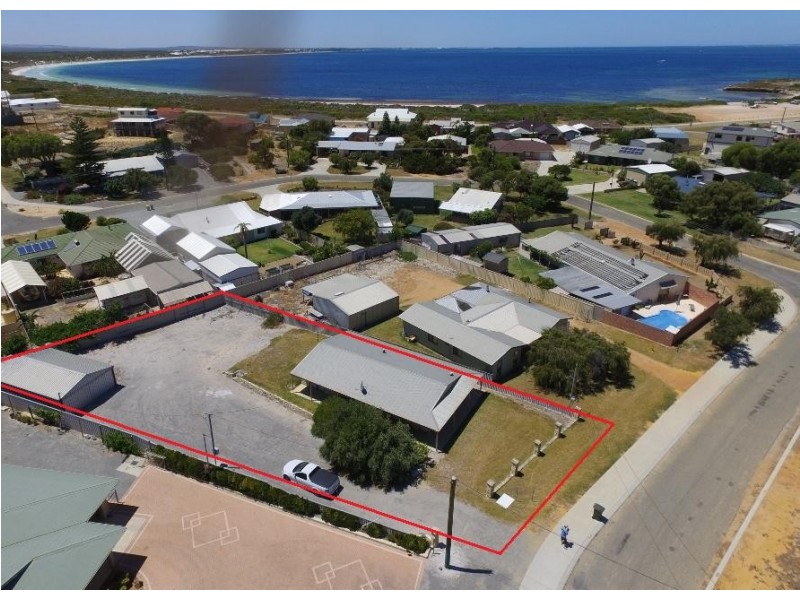 26 McGilp St, Green Head WA 6514