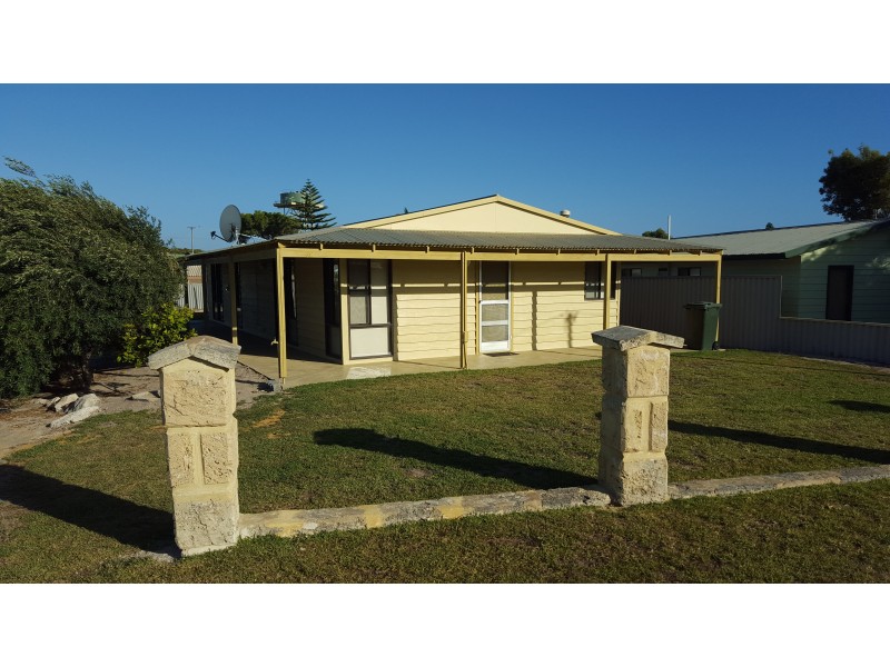 26 McGilp St, Green Head WA 6514