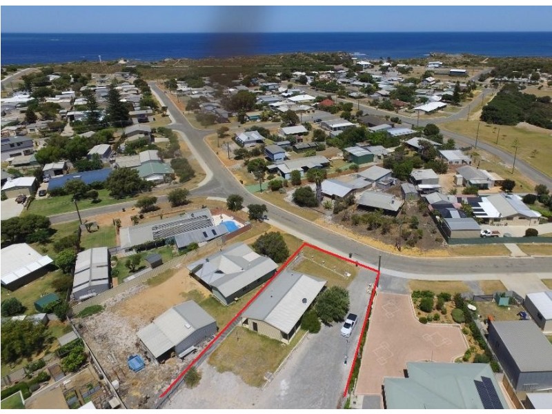 26 McGilp St, Green Head WA 6514