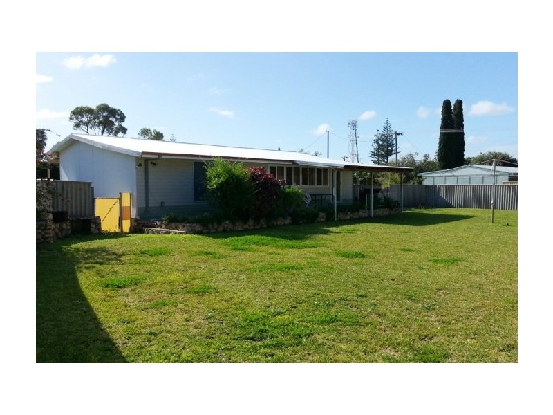 9 HAMERSLEY STREET, Jurien Bay WA 6516