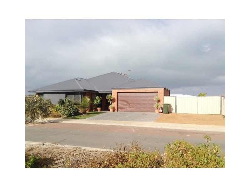 4 Peaceful Bay Parade, Jurien Bay WA 6516