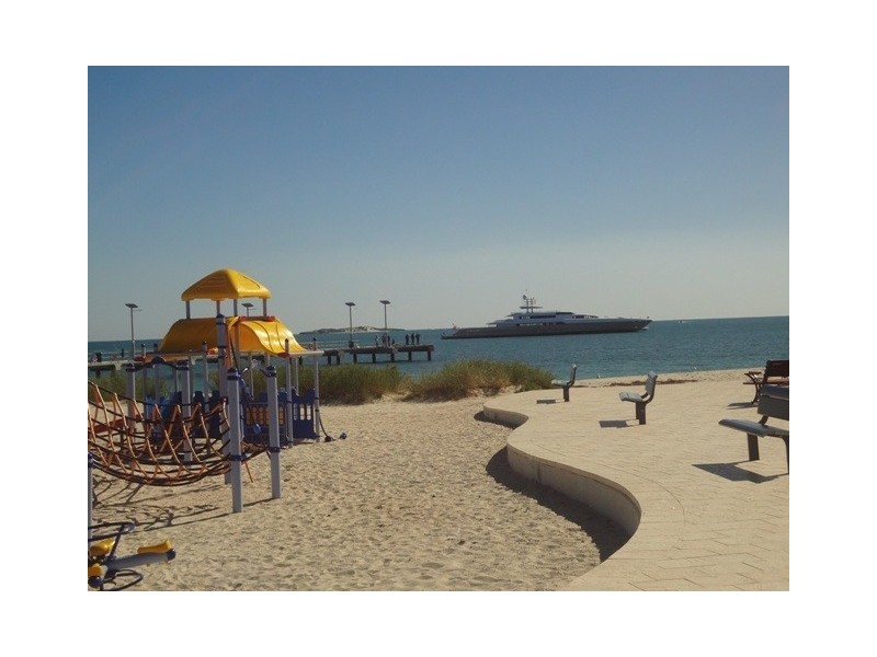 4 Peaceful Bay Parade, Jurien Bay WA 6516