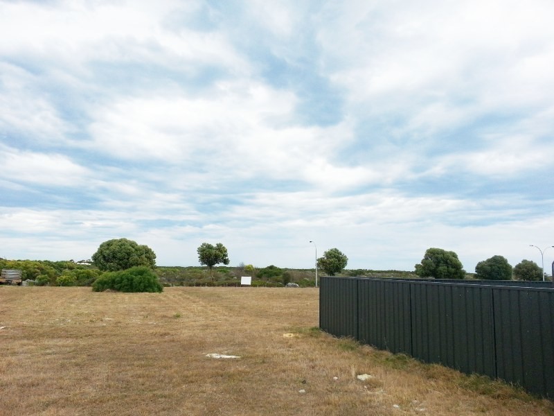 6 (L451) NEMCIA WAY, Jurien Bay WA 6516