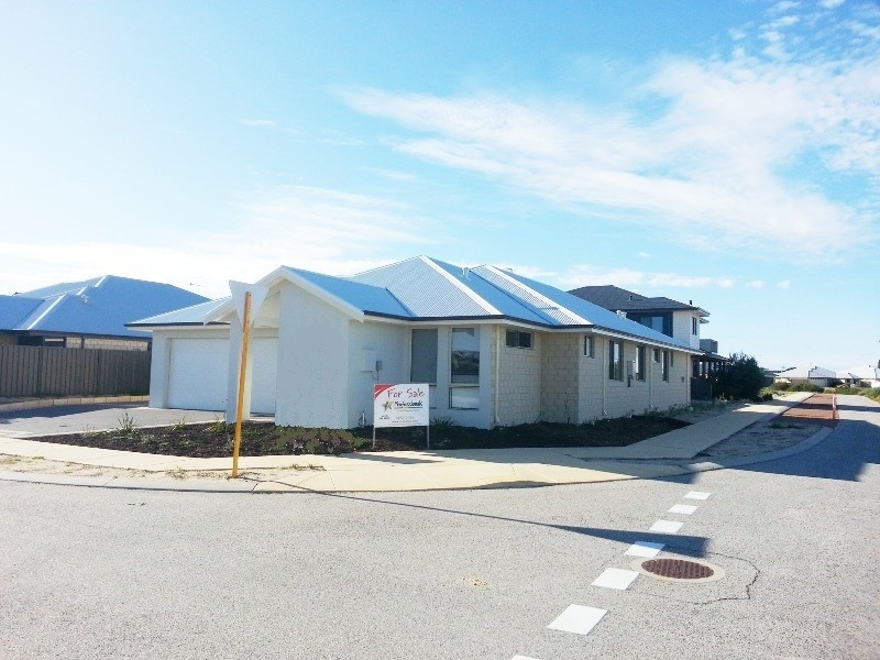 21 BETTONG AVENUE, Jurien Bay WA 6516