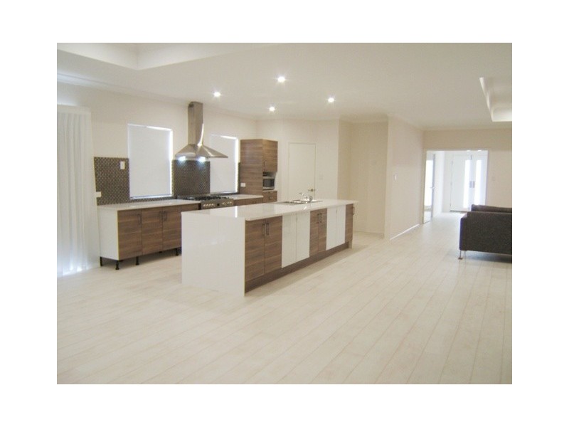 37 ADRIANA PARADE, Jurien Bay WA 6516