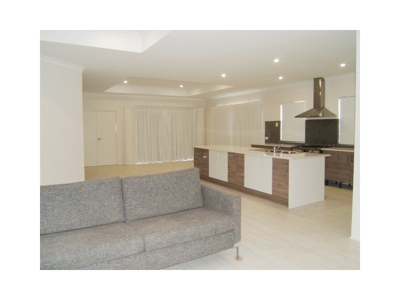 37 ADRIANA PARADE, Jurien Bay WA 6516