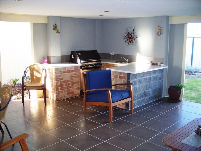 18 Dryandra Boulevard, Jurien Bay WA 6516