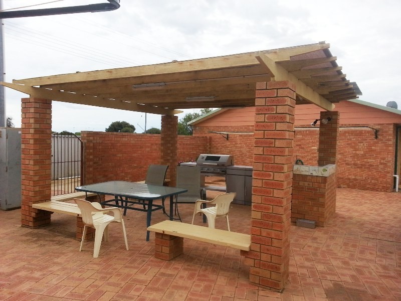 36 (U2) NAIRN STREET, Leeman WA 6514