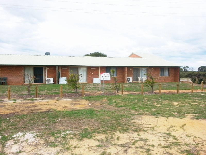 36 (U2) NAIRN STREET, Leeman WA 6514