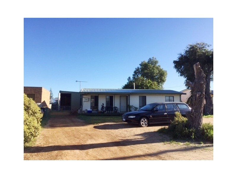 46 Lesueur Drive, Jurien Bay WA 6516