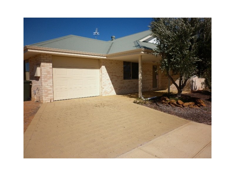 33 Dryandra Boulevard, Jurien Bay WA 6516