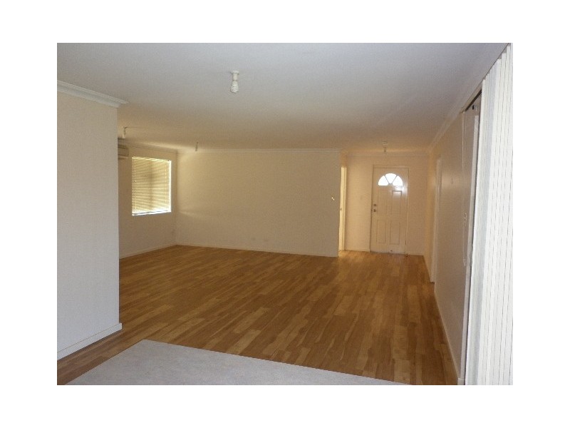 33 Dryandra Boulevard, Jurien Bay WA 6516