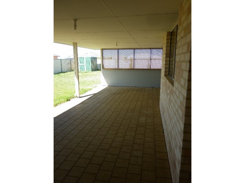 33 Dryandra Boulevard, Jurien Bay WA 6516