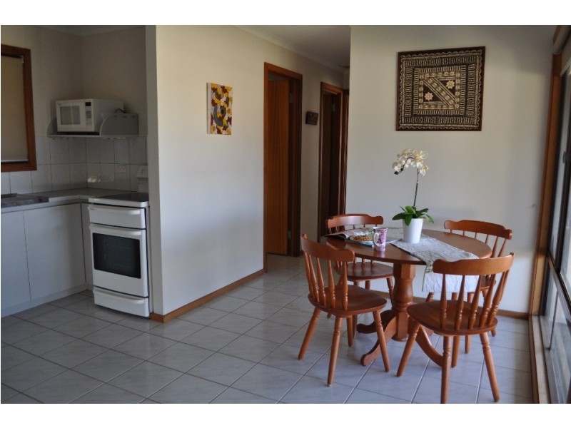 4 Bierman St, Green Head WA 6514