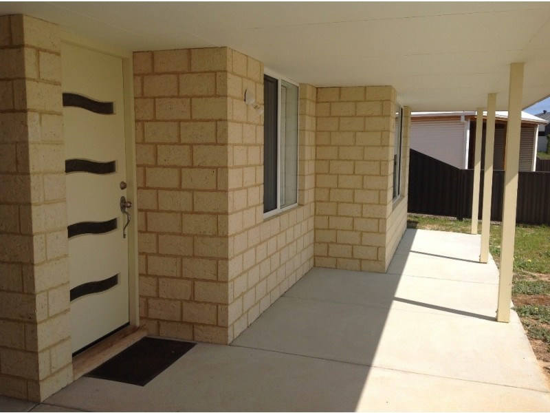 5 Pethick Loop, Green Head WA 6514