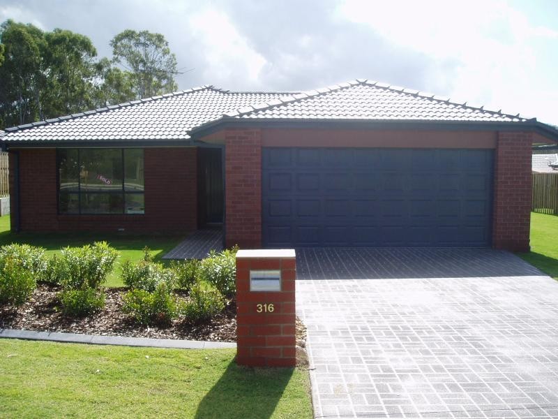 Sandstone Point QLD 4511