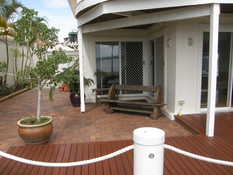 Sandstone Point QLD 4511