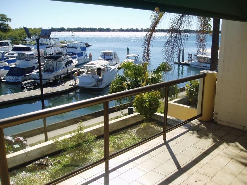 Sandstone Point QLD 4511