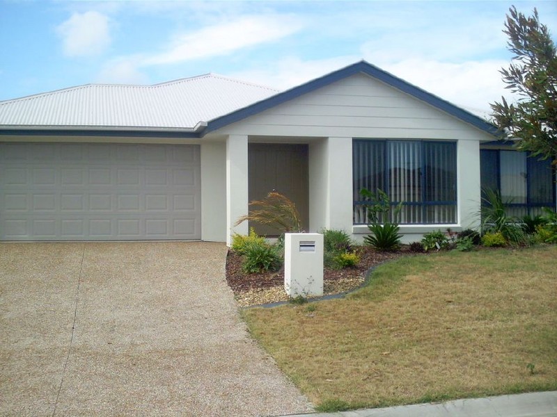 Sandstone Point QLD 4511