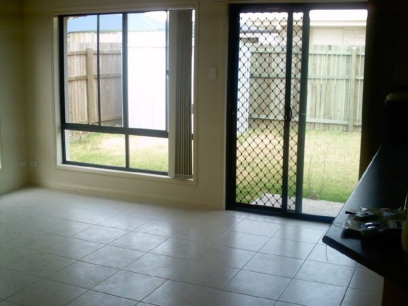 Sandstone Point QLD 4511