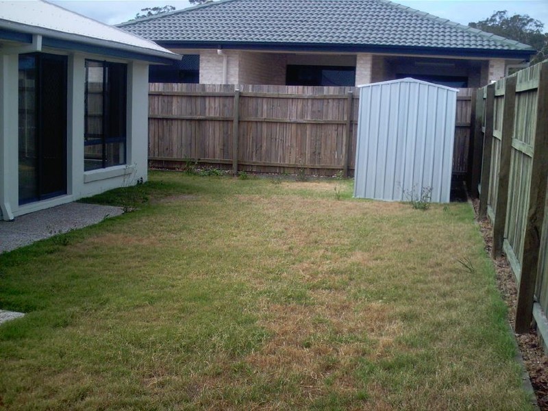 Sandstone Point QLD 4511