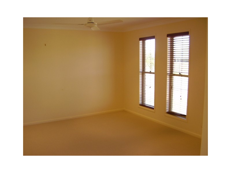 Sandstone Point QLD 4511