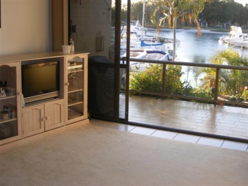 Sandstone Point QLD 4511