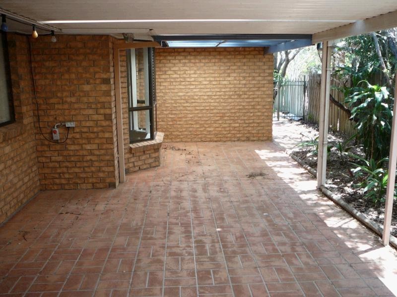 41 Hawaii Crescent, Banksia Beach QLD 4507