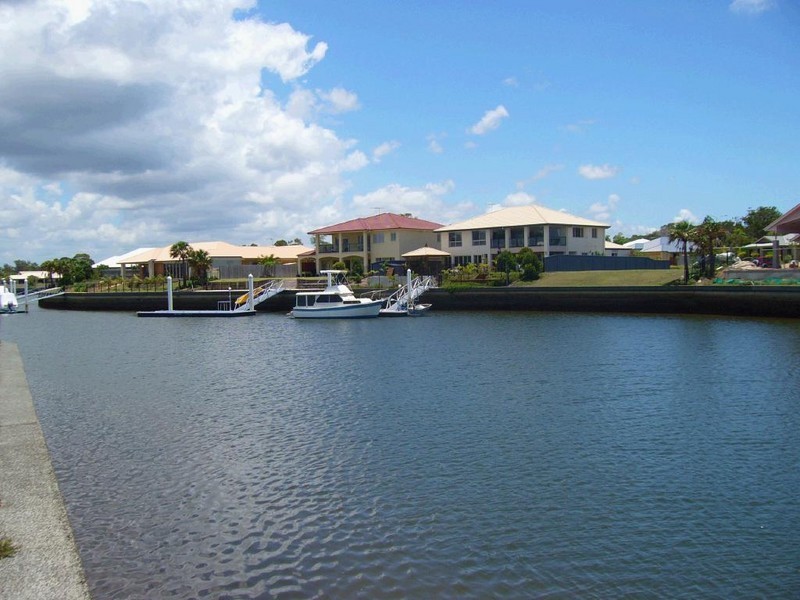 9 Baza Place, Banksia Beach QLD 4507