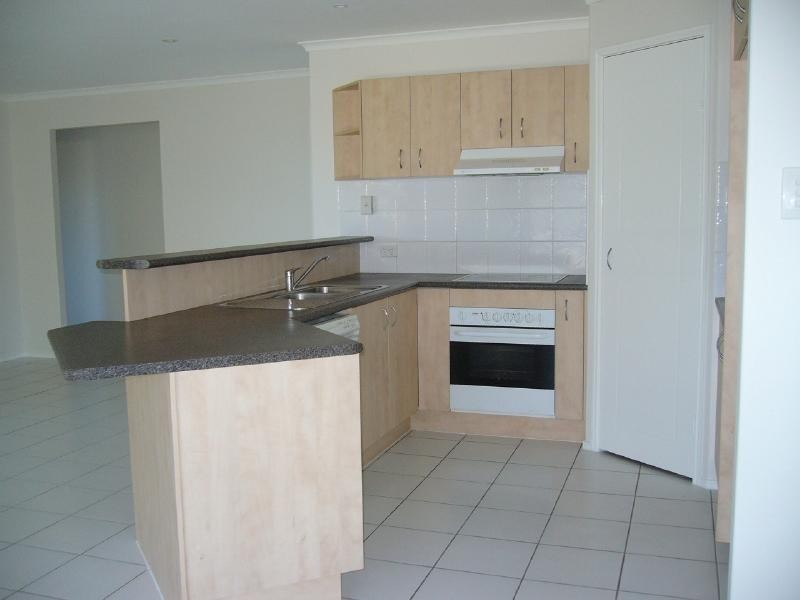 Sandstone Point QLD 4511