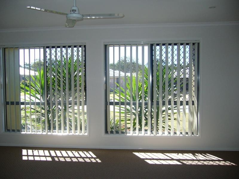 Sandstone Point QLD 4511