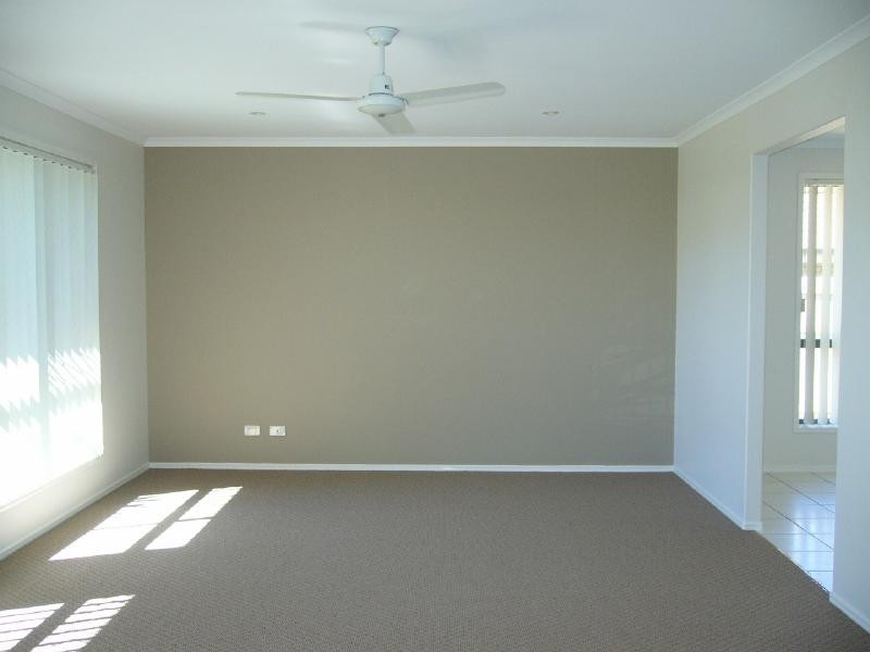 Sandstone Point QLD 4511