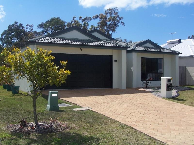 Sandstone Point QLD 4511