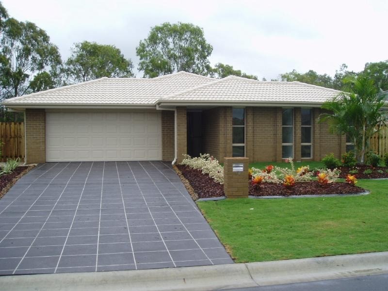 Sandstone Point QLD 4511
