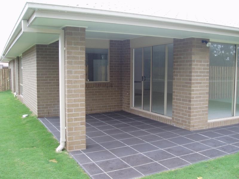 Sandstone Point QLD 4511
