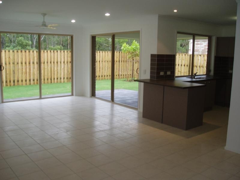Sandstone Point QLD 4511