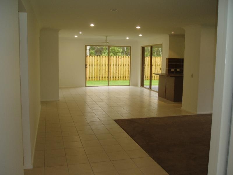Sandstone Point QLD 4511