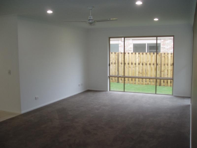 Sandstone Point QLD 4511