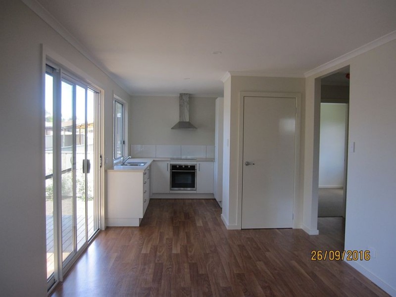 19A Emerald Place, Berkeley Vale NSW 2261