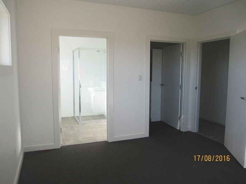 16 Wallum Crescent, Woongarrah NSW 2259