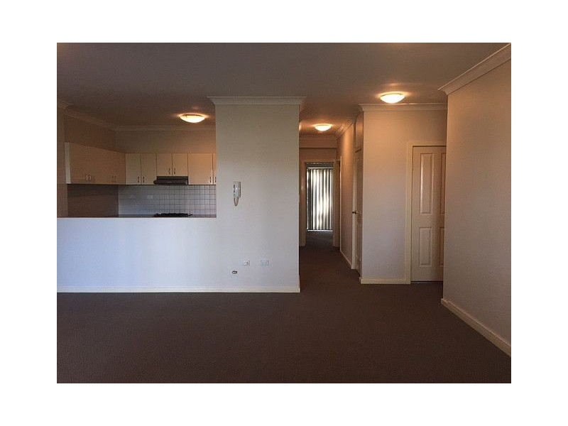 10/1 Batley Street, Gosford NSW 2250