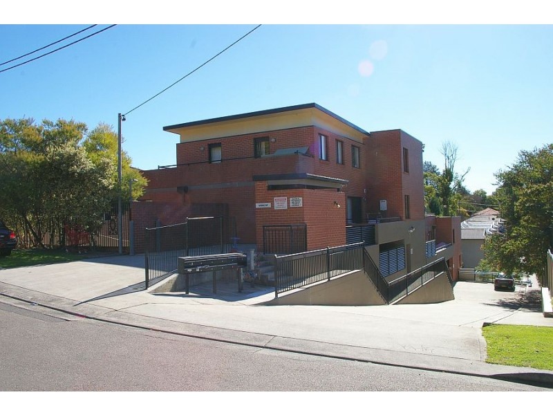 10/12 Range Road, North Gosford NSW 2250