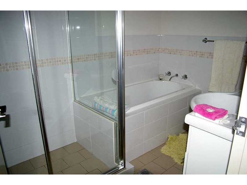 2/8-10 Range Road, North Gosford NSW 2250