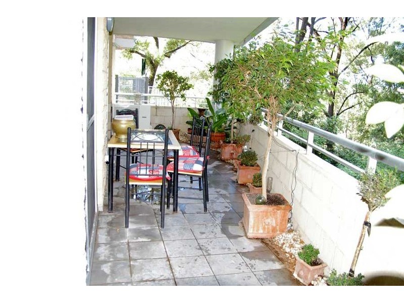 11/80 John Whiteway Drive, Gosford NSW 2250