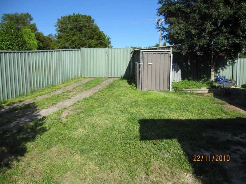 7 Isis Street, Wyoming NSW 2250