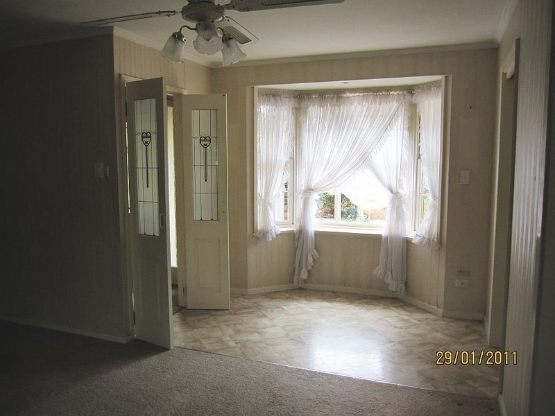 10 Bel-hilton Parade, West Gosford NSW 2250