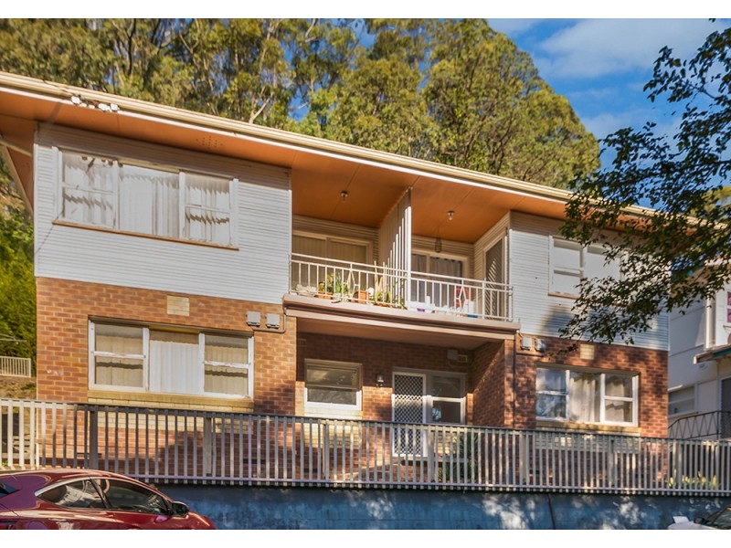 2/6 Margin Street, Gosford NSW 2250
